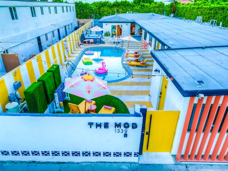More Photos Of 1339 N Indian Canyon Dr, Palm Springs Hotel For Sale