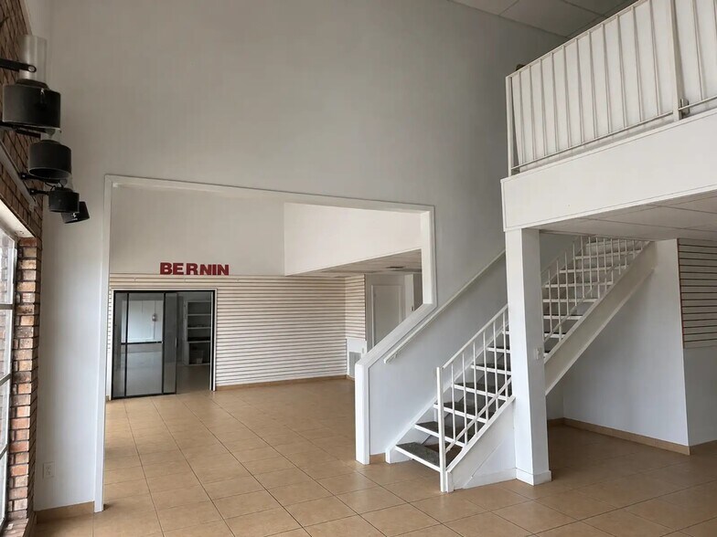 More Photos Of 1320 Veterans Memorial Blvd, Metairie Freestanding For Sale