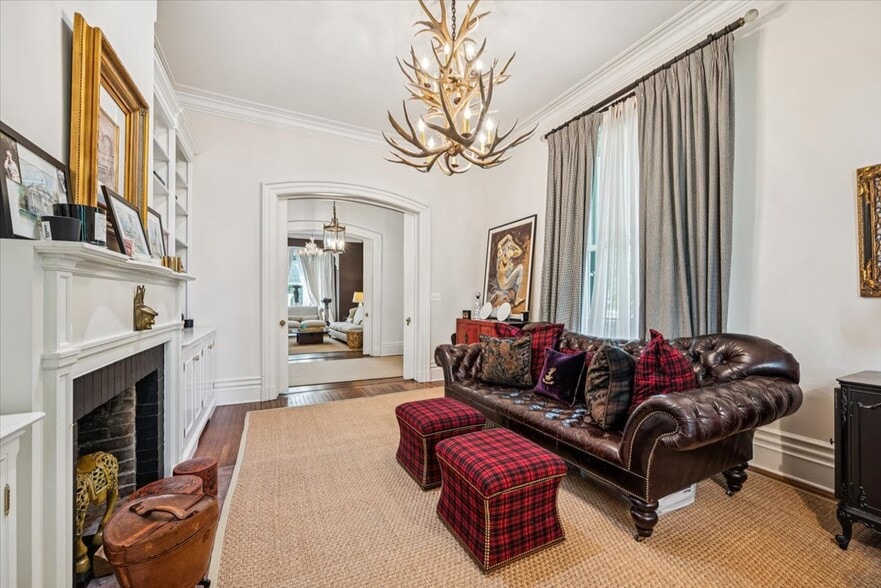 More Photos Of 21 Franklin Pl, Morristown Office For Sale