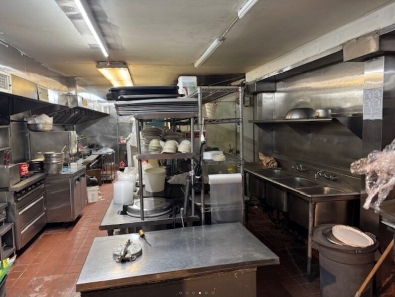 More Photos Of 224 W 104th St, New York Apartments For Lease