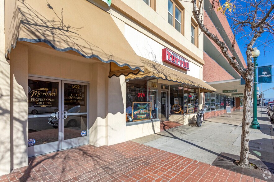 More Photos Of 1522 18th St, Bakersfield Storefront Retail Office For Lease