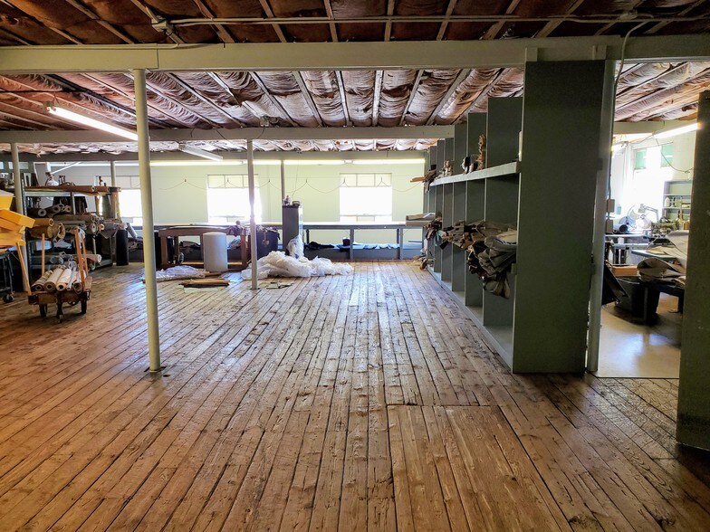 More Photos Of 1506 Lexington Ave, Thomasville Industrial For Sale
