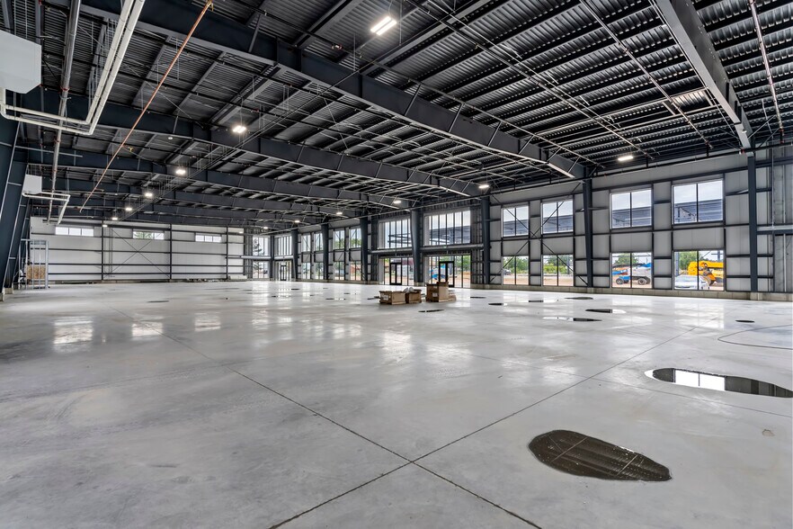 More Photos Of 1204 N 2000 W, Farr West Flex For Lease