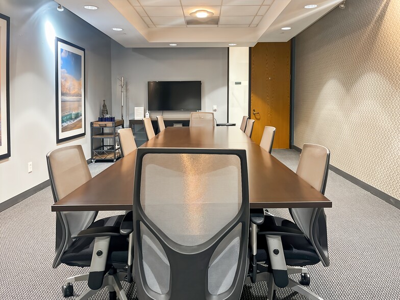 Primary Photo Of 2033 Gateway Pl, San Jose Coworking Space