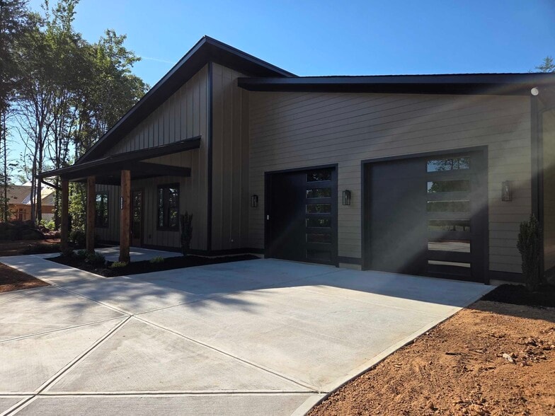 More Photos Of 7401 Sherrills Ford Rd, Sherrills Ford Specialty For Sale