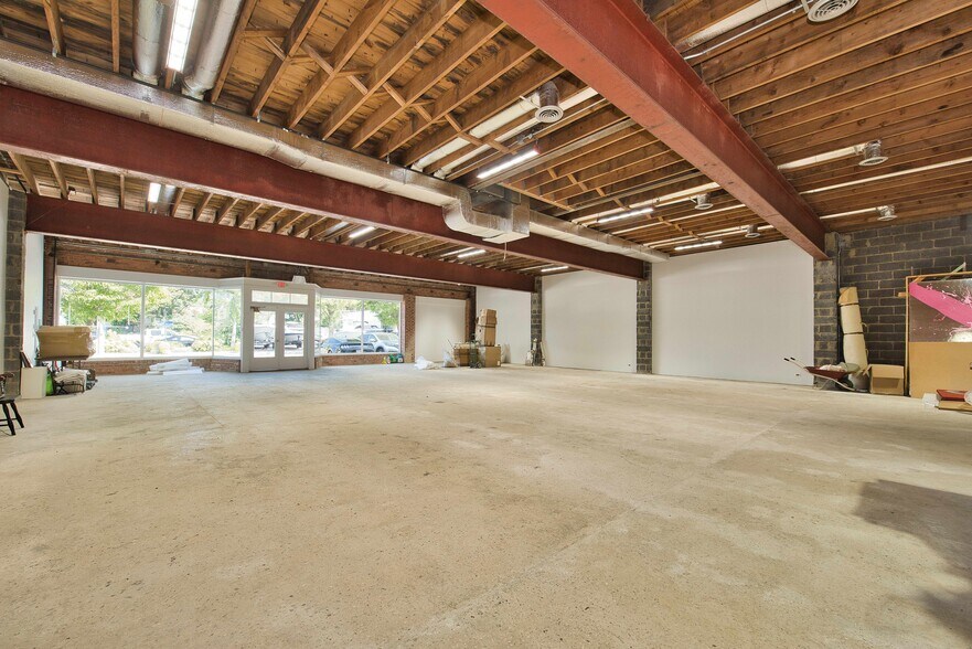 More Photos Of 16 Ludlam Ave, Bayville General Retail For Sale