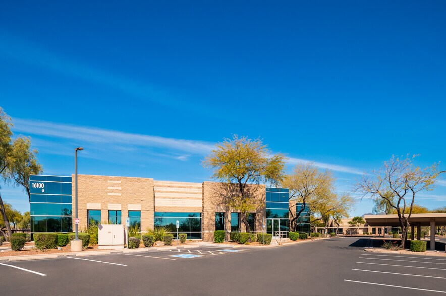 More Photos Of 15880 N Greenway-Hayden Loop, Scottsdale Unknown For Lease