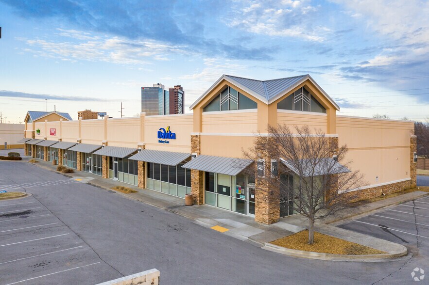 More Photos Of 5302-5636 E Skelly Dr, Tulsa Unknown For Lease