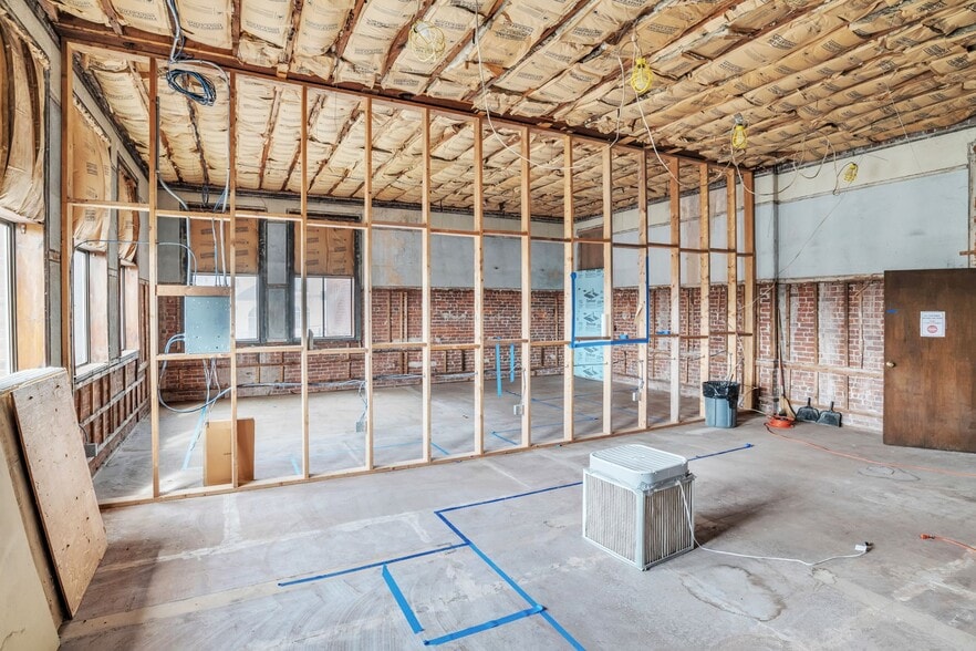 More Photos Of 34 N Main St, Orange Schools For Sale