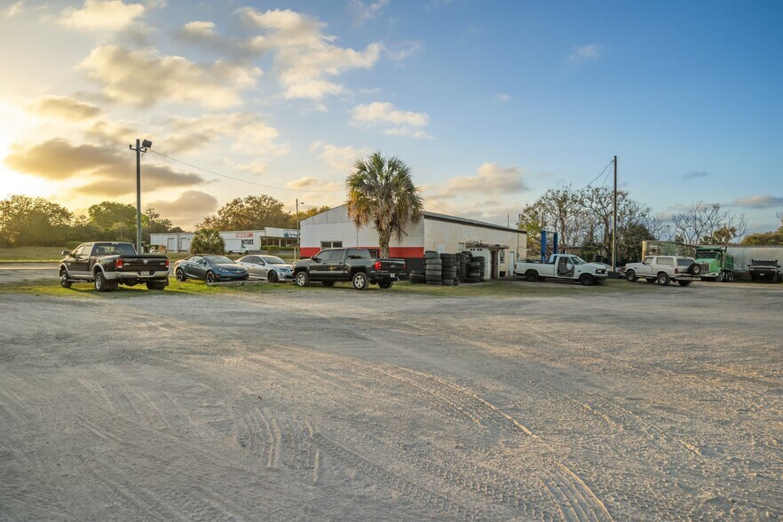 More Photos Of 3109 S Florida Ave, Inverness General Retail For Sale