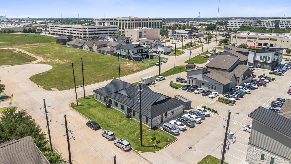 More Photos Of 213 Bella Katy Dr, Katy Medical For Lease