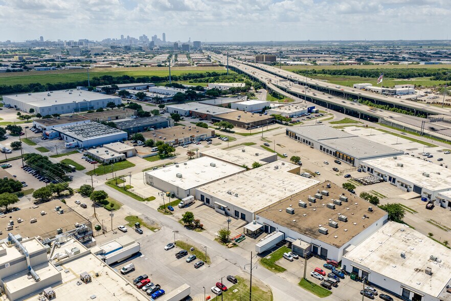 More Photos Of 3250-3254 International Pl, Irving Warehouse For Lease