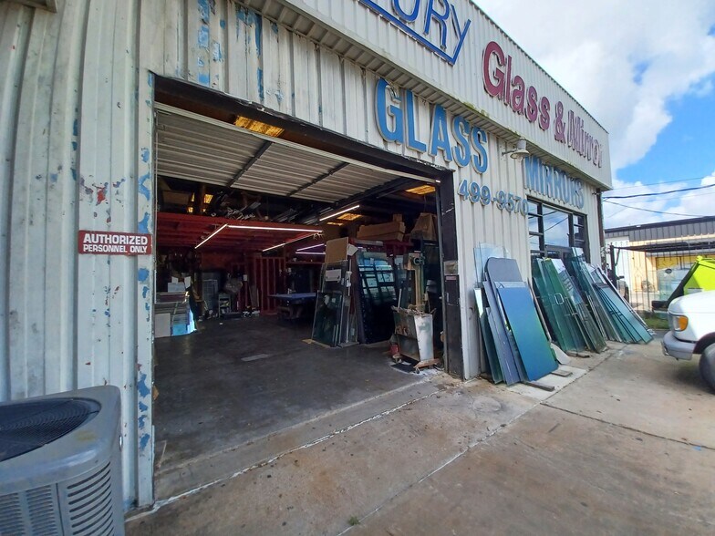 More Photos Of 2007 Us-90-alt, Missouri City Light Manufacturing For Sale