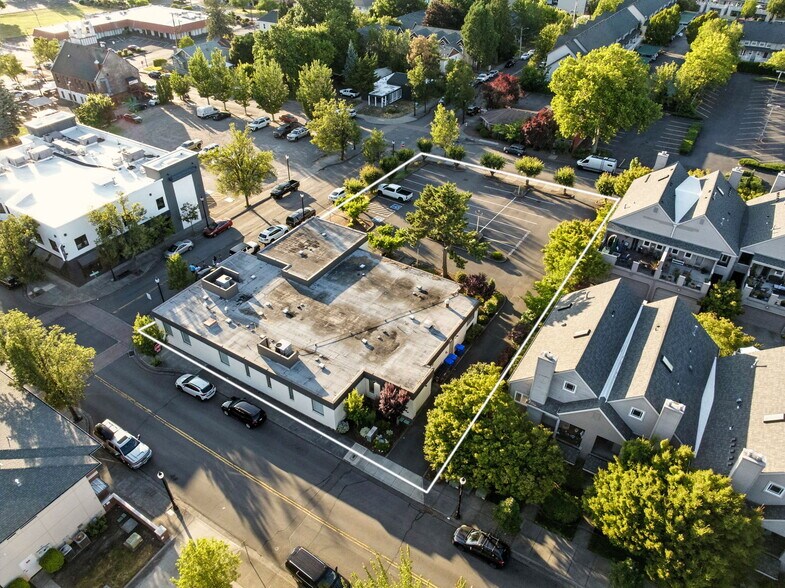More Photos Of 400 NE Roberts Ave, Gresham Medical For Sale