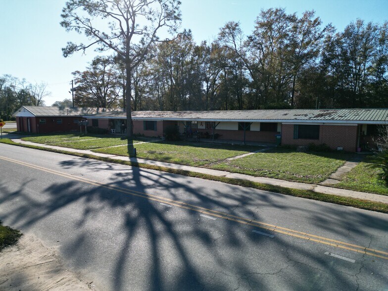 More Photos Of 104 Medical Park Dr, Atmore Apartments For Sale