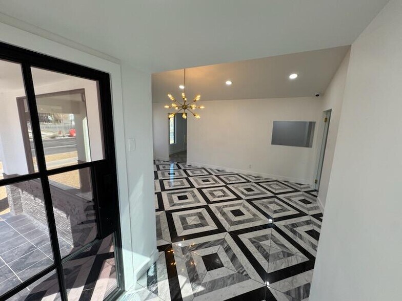 More Photos Of 501 S 7th St, Las Vegas Office Residential For Lease