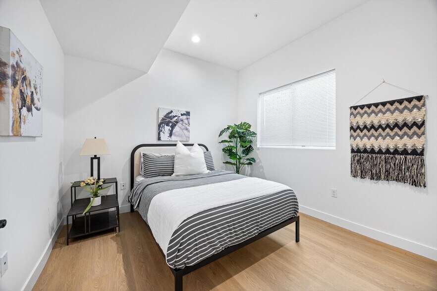 More Photos Of 13857 Leffingwell Rd, Whittier Apartments For Sale