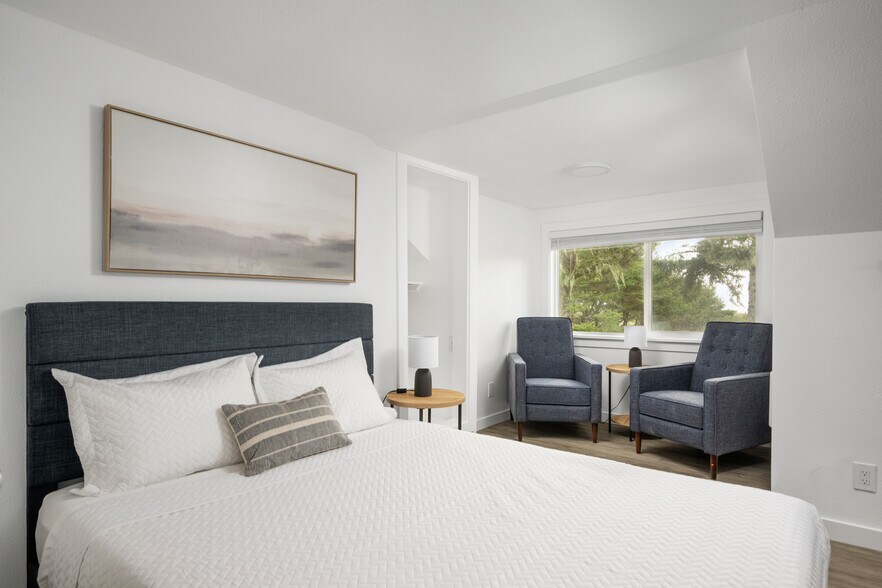 More Photos Of Ocean Rogue Inn, Rockaway Beach Hospitality For Sale