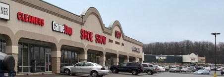 More Photos Of 13180 Garrett Hwy, Oakland General Retail For Lease