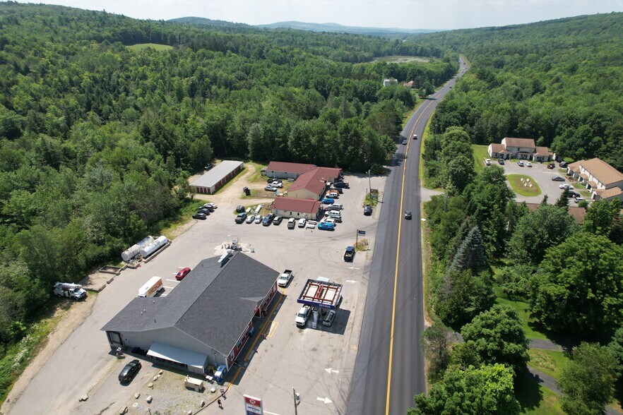 Primary Photo Of 502-510 Belfast Augusta Rd, Liberty General Retail For Sale