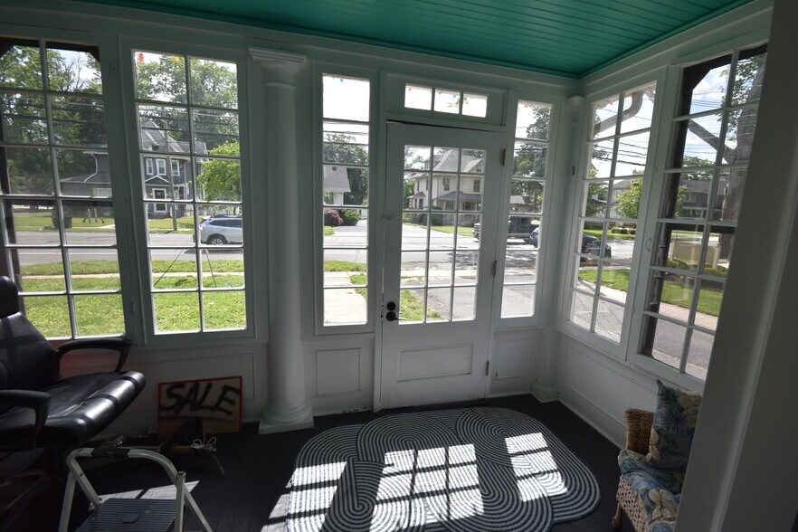 More Photos Of 309 White Horse Pike, Haddon Heights Office For Sale