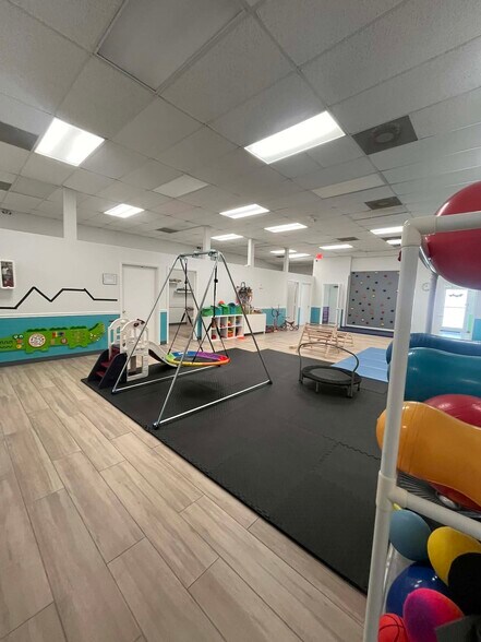 More Photos Of 1117 E Hallandale Beach Blvd, Hallandale Beach Medical For Lease