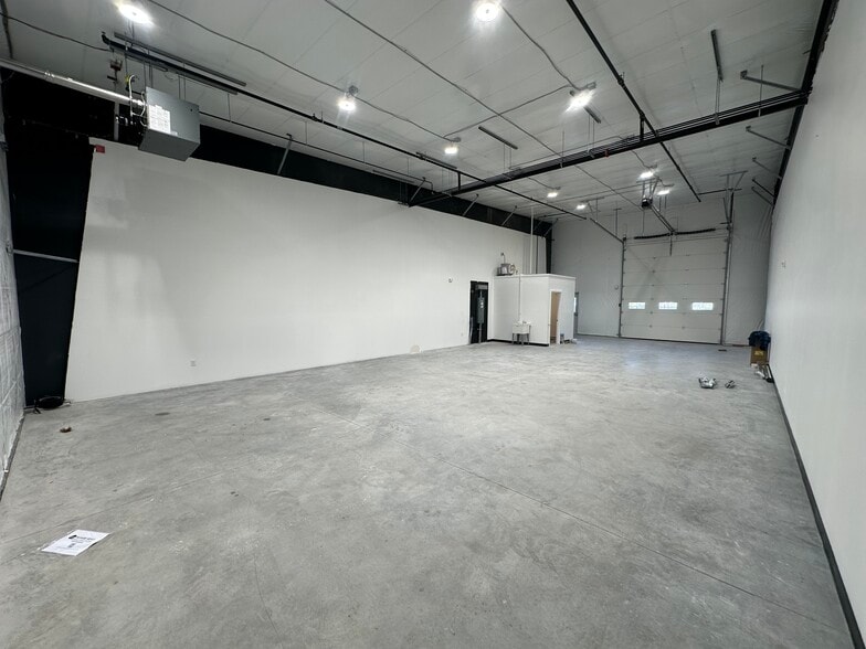 More Photos Of Industrial Park (73) Rd, Saco Warehouse For Sale