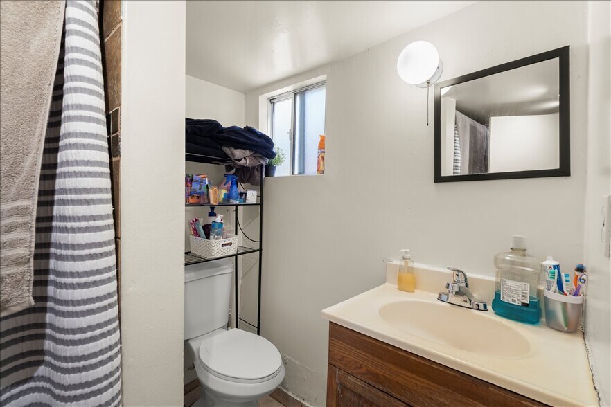 More Photos Of 4114 E 17th St, Oakland Apartments For Sale