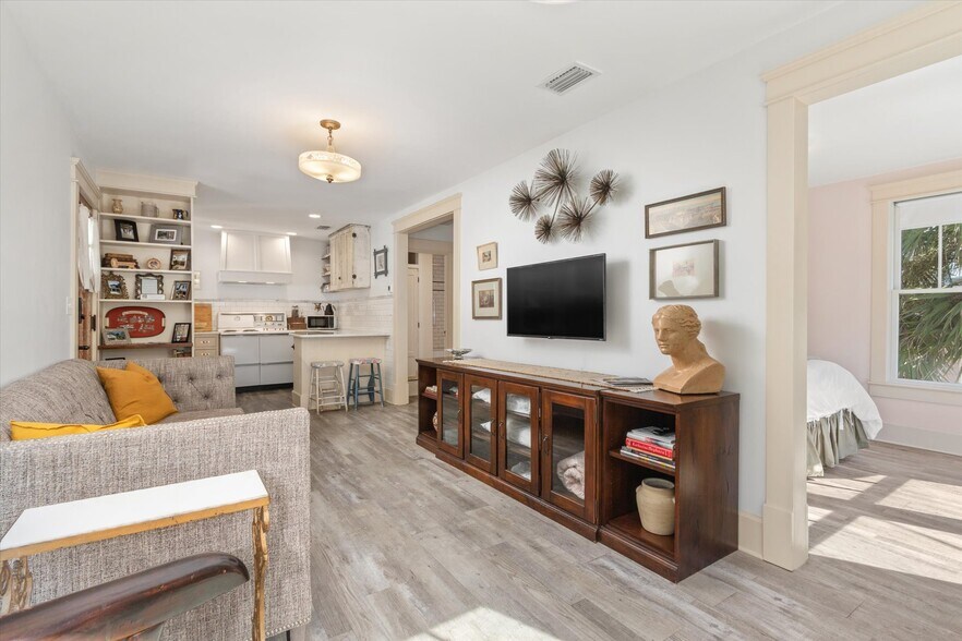 More Photos Of 16 Locust St, Saint Augustine Specialty For Sale