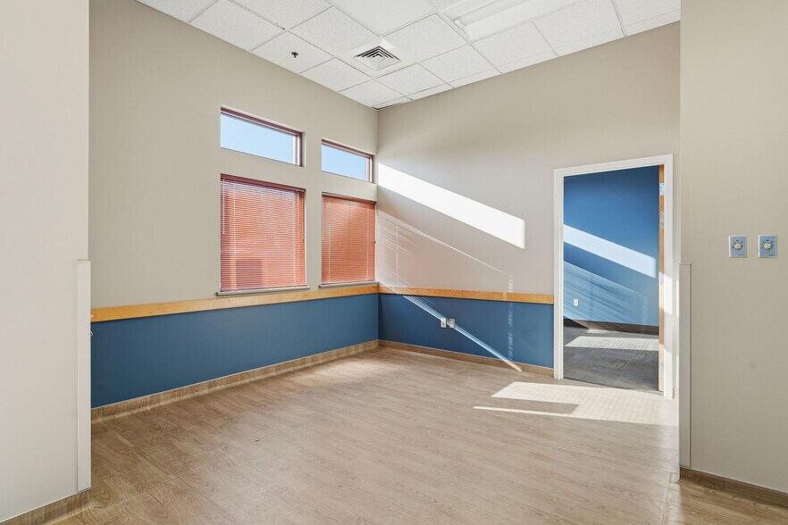 More Photos Of 6825 Burden Blvd, Pasco Medical For Lease