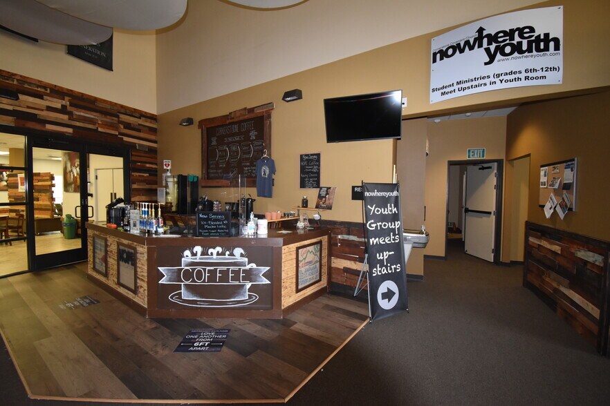 More Photos Of 73605 Dinah Shore Drive, Palm Desert Warehouse For Lease