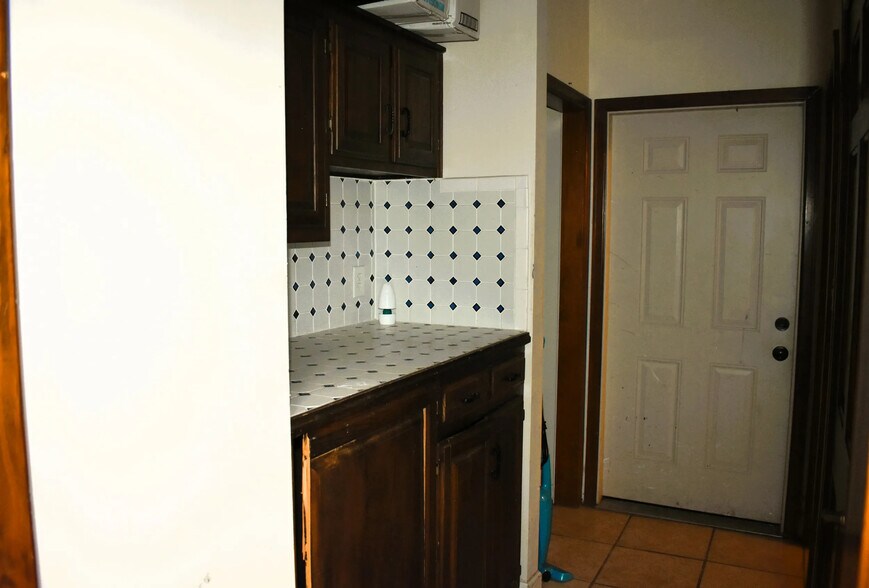 More Photos Of 557-559 S Lawrence St, Montgomery Office For Sale