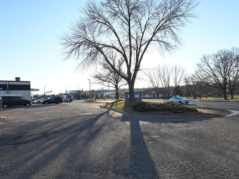 More Photos Of 3380 Coachman Rd, Eagan Carwash For Sale