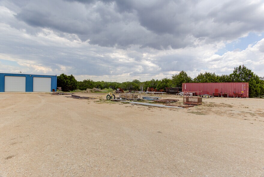 More Photos Of 9425 Schoenthal Rd, New Braunfels Warehouse For Sale