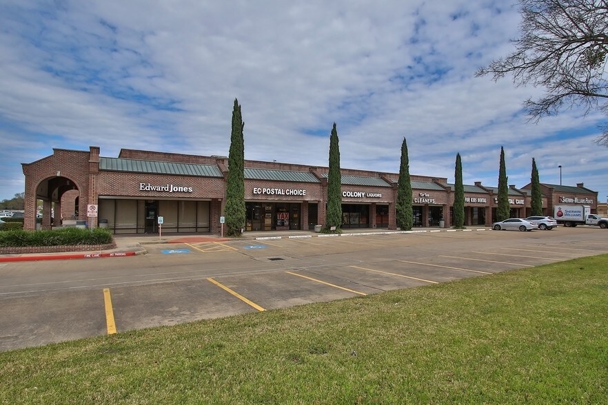 More Photos Of 4800 W Bellfort Rd, Houston Unknown For Lease