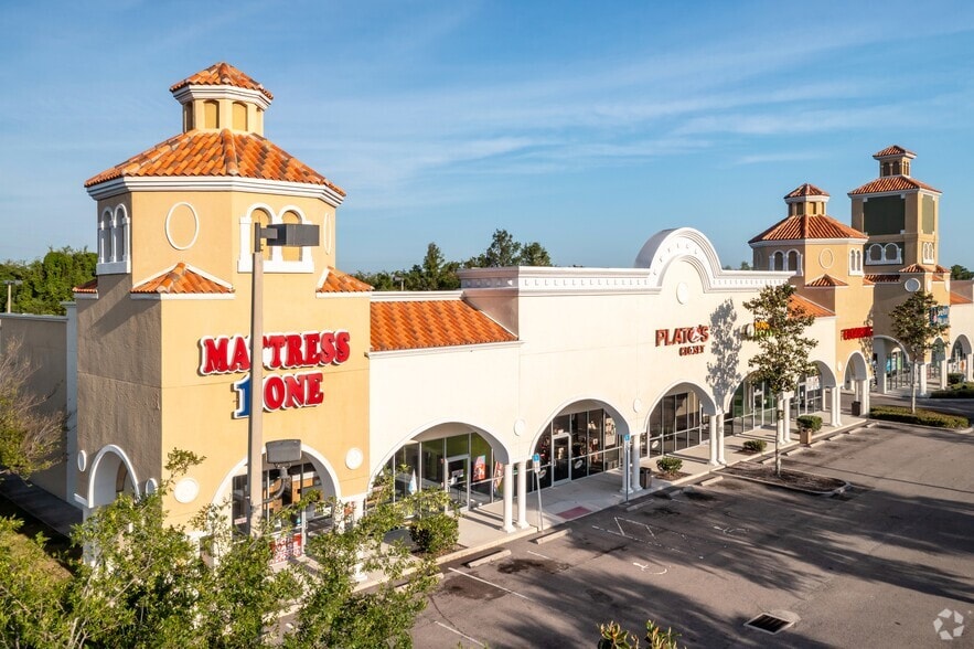 More Photos Of 1720-1758 Rinehart Rd, Sanford Unknown For Lease