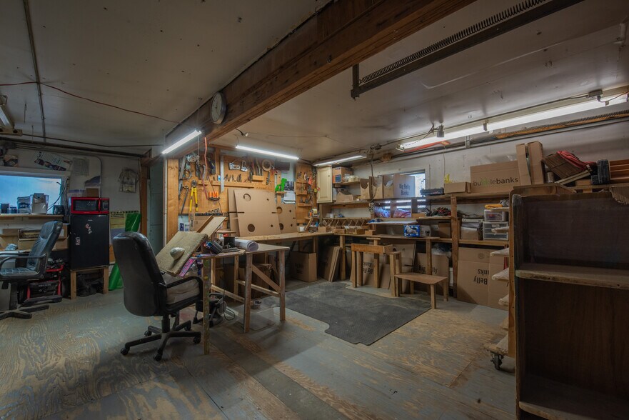 More Photos Of 105 Hand ave, Elizabethtown Industrial For Sale