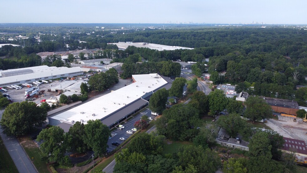 More Photos Of 2395 Pleasantdale Rd, Doraville Warehouse For Lease