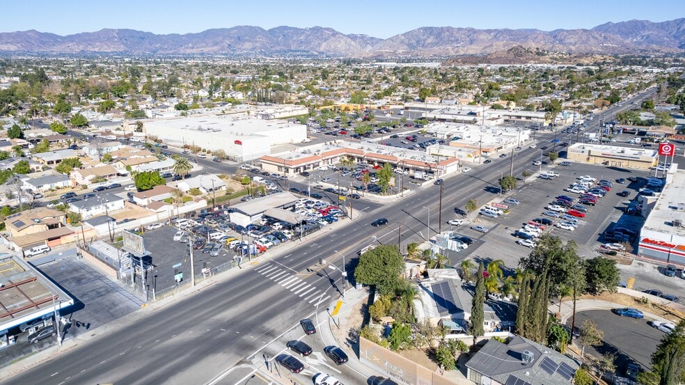 More Photos Of 13243 Osborne St, Arleta Land For Lease