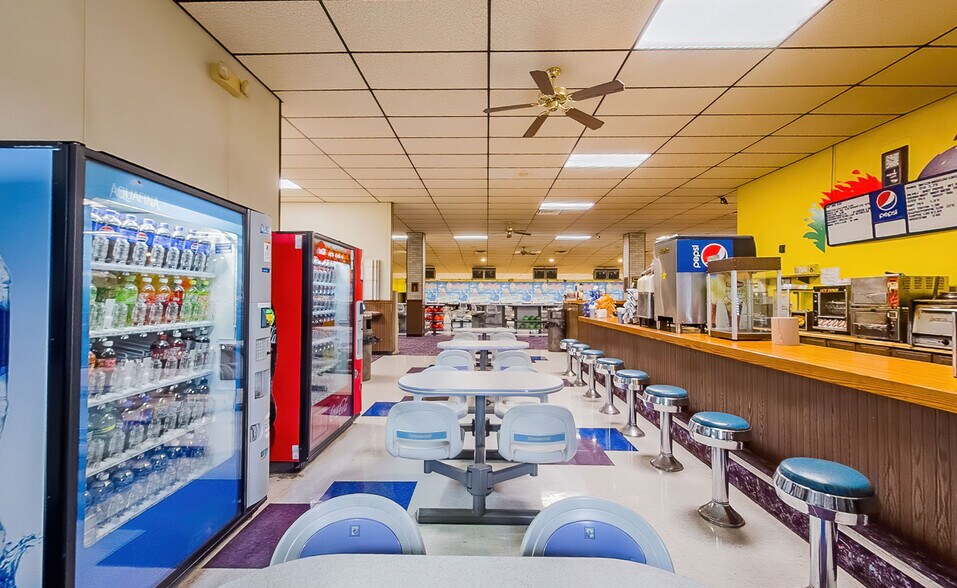 More Photos Of 2701 P Nut Ln, Bloomsburg Bowling Alley For Sale