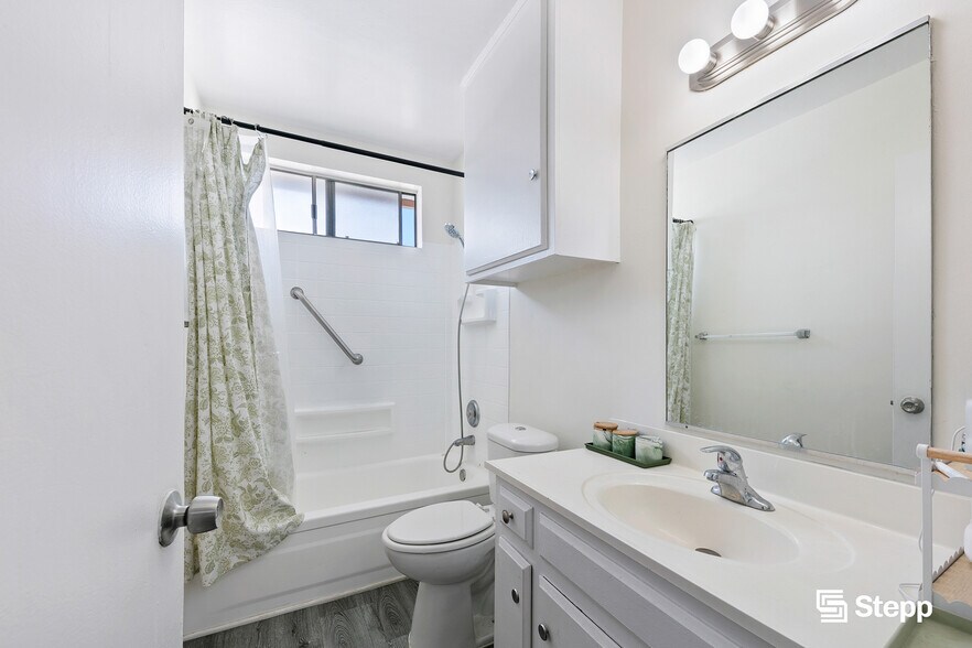 More Photos Of 245 E Artesia Blvd, Long Beach Apartments For Sale