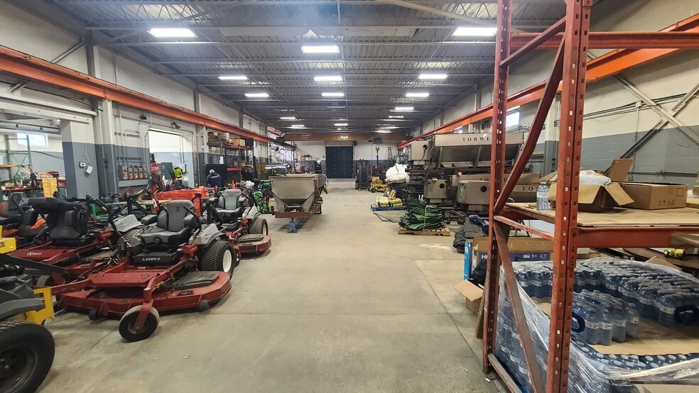 More Photos Of 2045 Astor Crt, Tecumseh Manufacturing For Lease