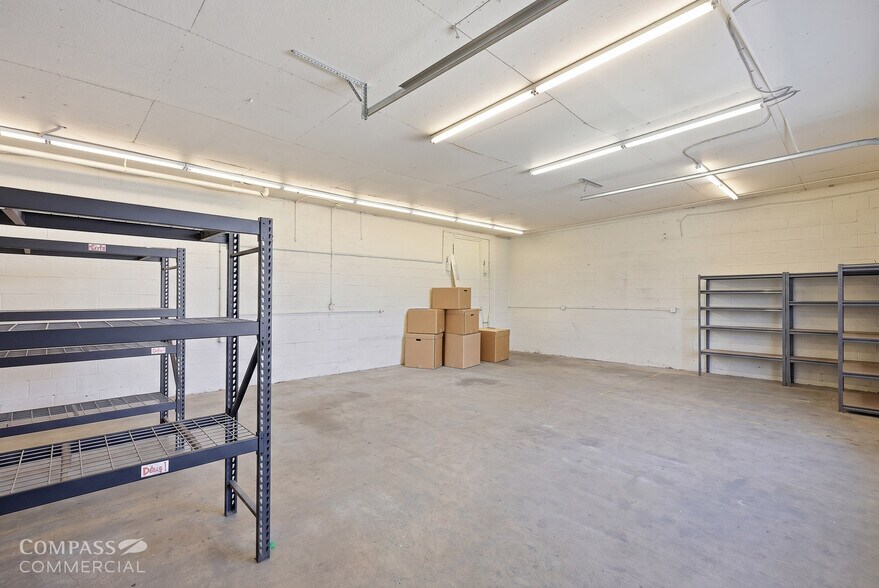 More Photos Of 180 & 190 NE Irving Avenue, Bend Office For Sale