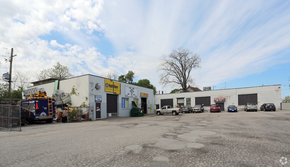 More Photos Of 50 Niagara St, St Catharines Manufacturing For Lease