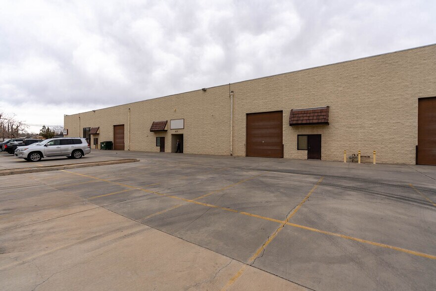More Photos Of 39360 3rd St E, Palmdale Warehouse For Sale