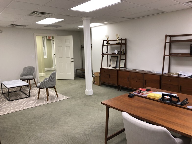 More Photos Of 156 Katonah Ave, Katonah Restaurant For Lease