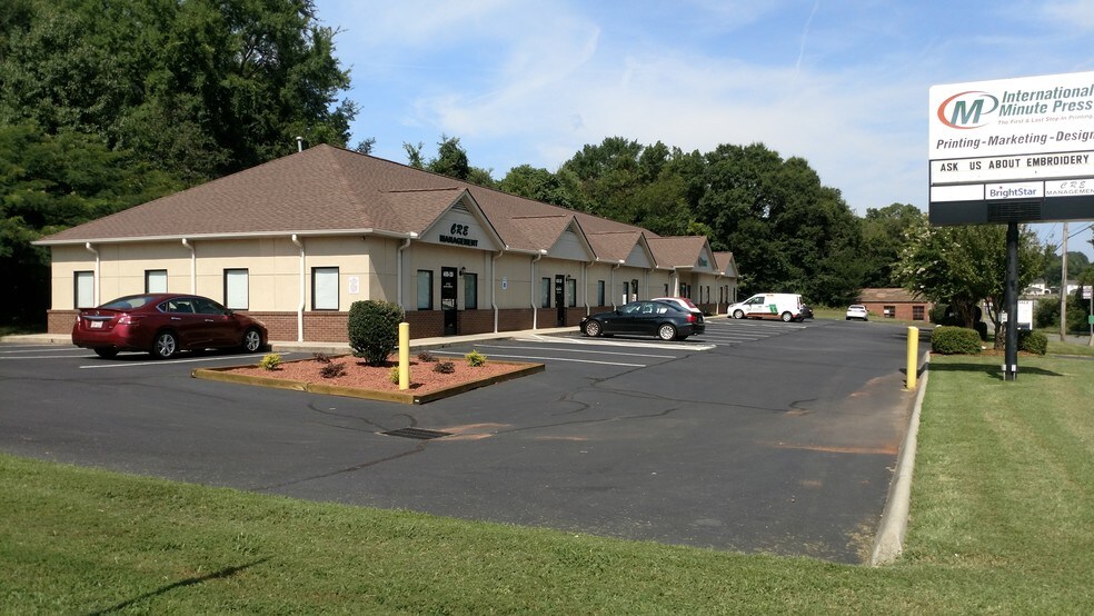 More Photos Of 400-410 Mcgill Ave, Concord Medical For Lease