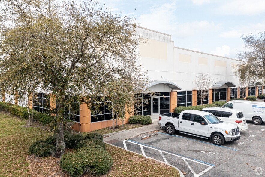 More Photos Of 350 E Crown Point Rd, Winter Garden Light Distribution For Lease