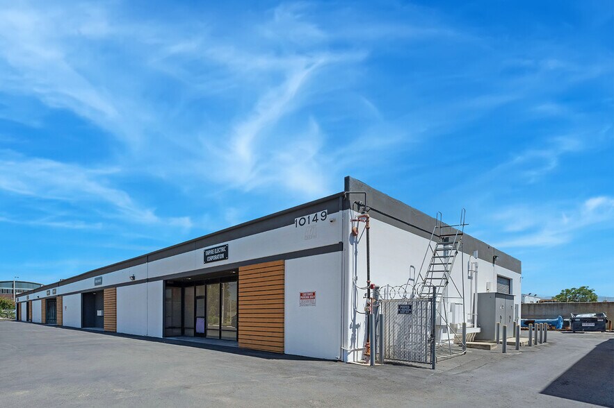 Primary Photo Of 10149 Channel Rd, Lakeside Warehouse For Lease