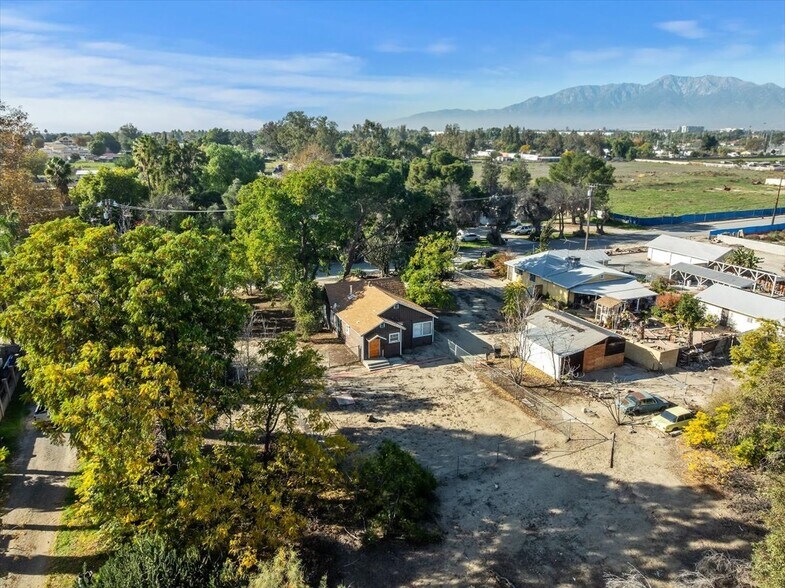 More Photos Of 11139 Laurel Ave, Bloomington Land For Sale